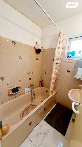 דירה, כובשי החרמון, רמת הנשיא, בת ים