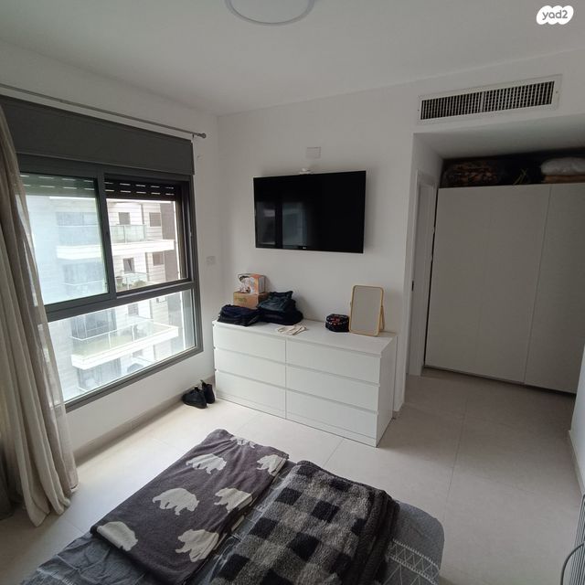 דירה, אשכולית, נווה פרדסים, פרדס חנה כרכור