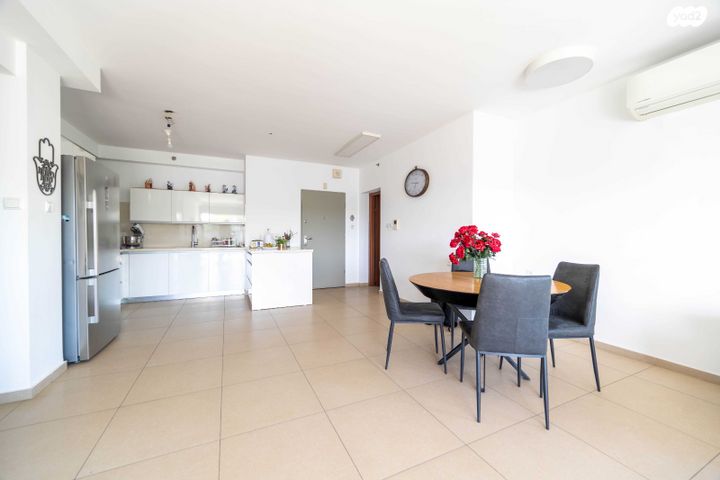 דירה, מבצע דקל, נווה גן, פתח תקווה