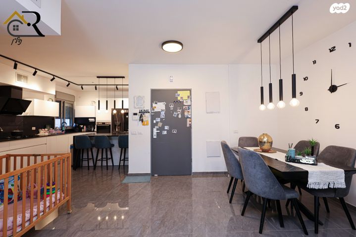 דירה, האושר, שרונה, כפר יונה