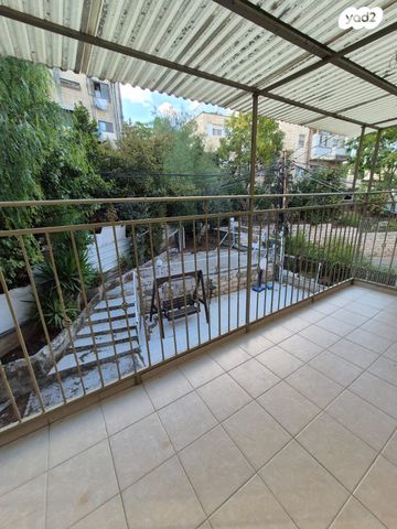 דירת גן, הל"ה 16, קטמון הישנה, ירושלים