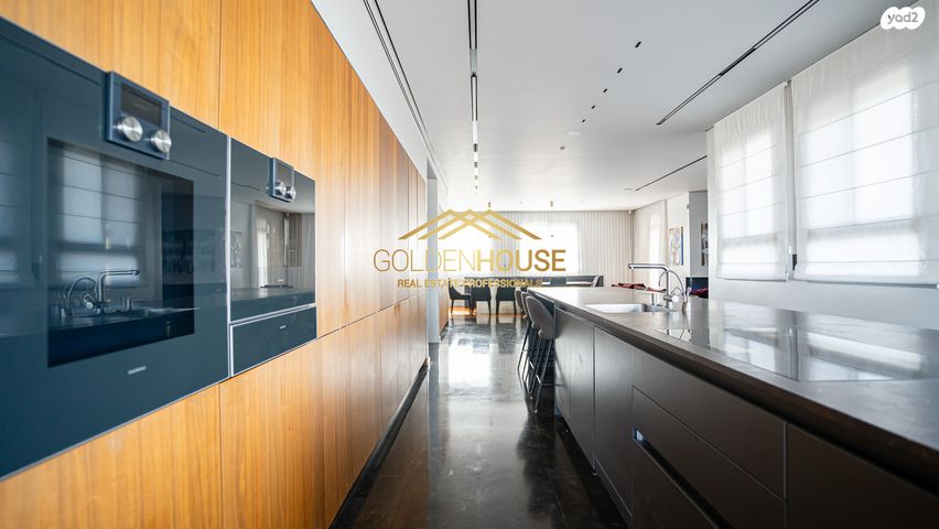 גג/ פנטהאוז, רמות מנחם, הוד השרון