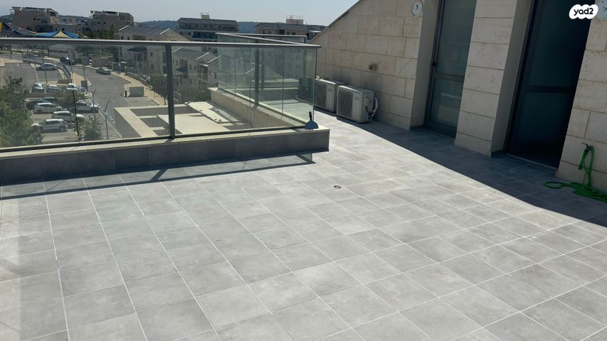 דופלקס, שער הגיא, יקנעם עילית