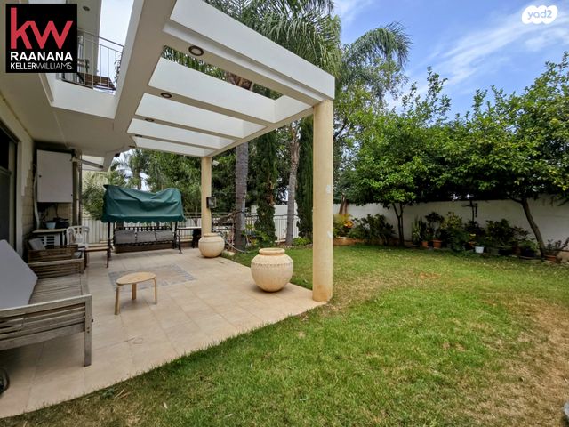 בית פרטי/ קוטג', רעננה