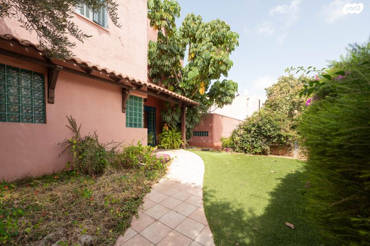 בית פרטי/ קוטג', איילת השחר, מרכז המושבה, אבן יהודה