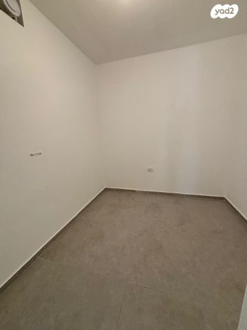 דירה, האשל, שכונת יהלום, מרכז העיר ב, רמת גן