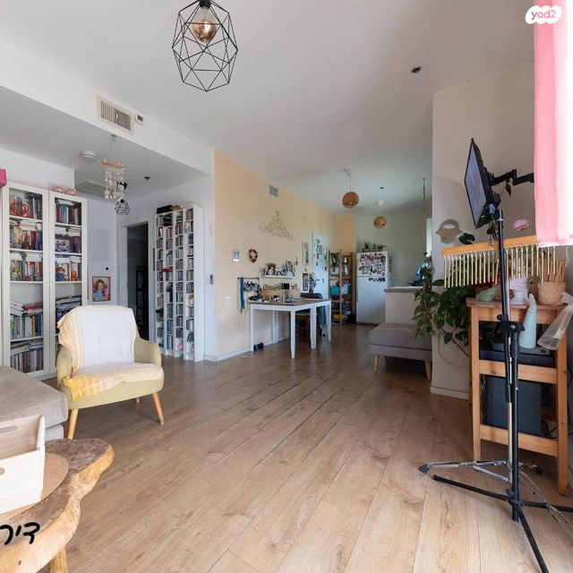 גג/ פנטהאוז, רמז, מערב ותיק, ראשון לציון