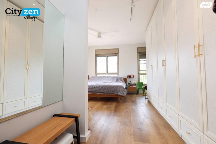 דו משפחתי, אבן יהודה