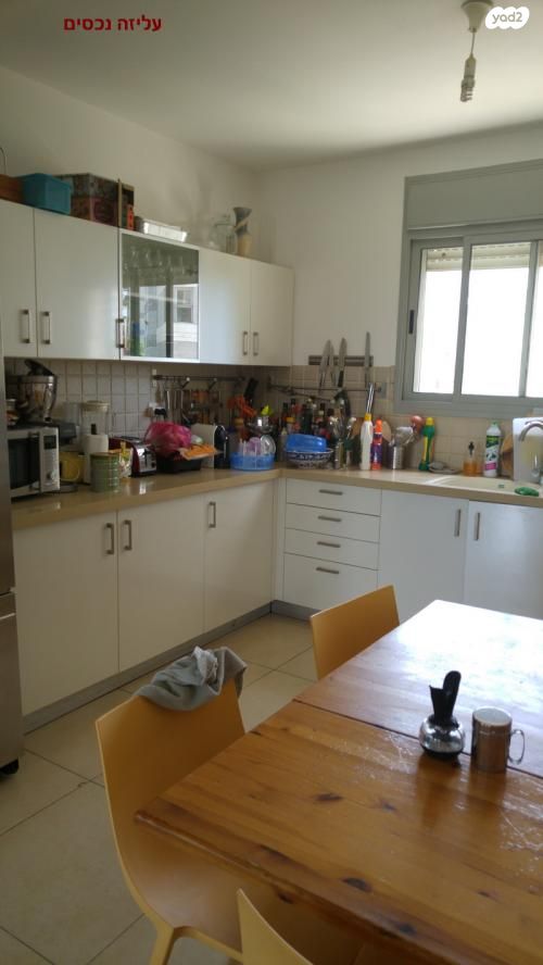 דירה, 2008, רעננה