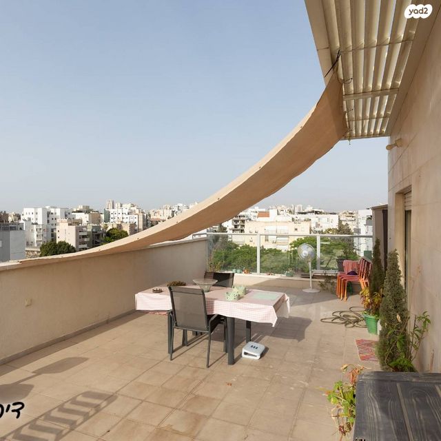 גג/ פנטהאוז, רמז, מערב ותיק, ראשון לציון