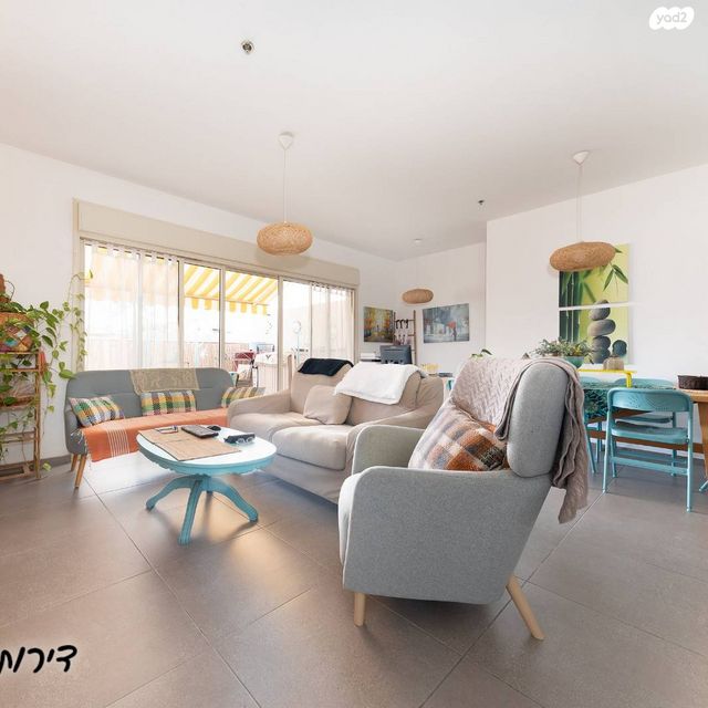 רמז, מערב ותיק