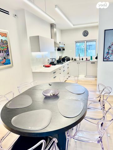 דירה, רעננה