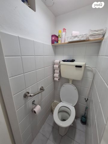 דירת גן, הל"ה 16, קטמון הישנה, ירושלים