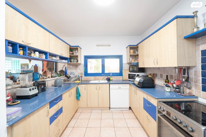 בית פרטי/ קוטג', איילת השחר, מרכז המושבה, אבן יהודה