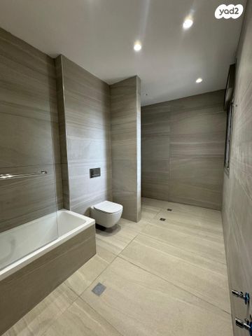 גג/ פנטהאוז, צפון מערב מרכז העיר, נתניה