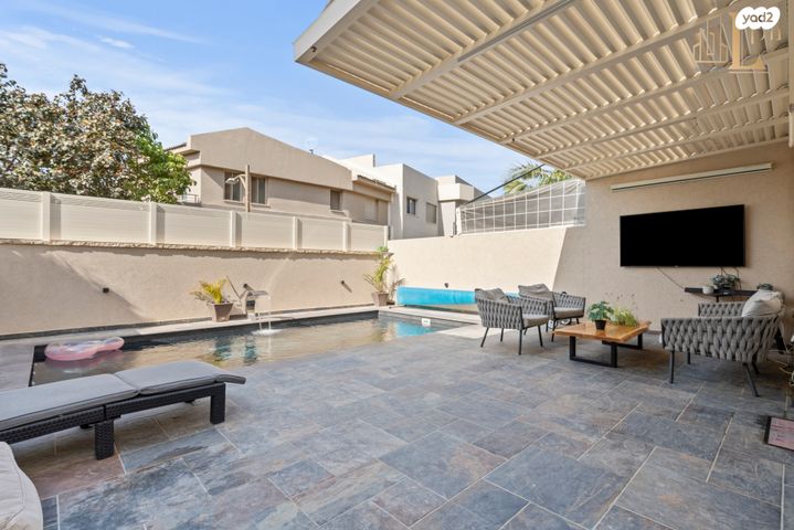 בית פרטי/ קוטג', חנה רובינא, בר לב, מזכרת בתיה