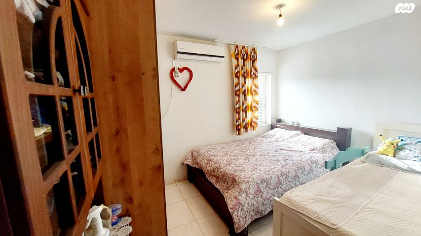 דירה, כובשי החרמון, רמת הנשיא, בת ים