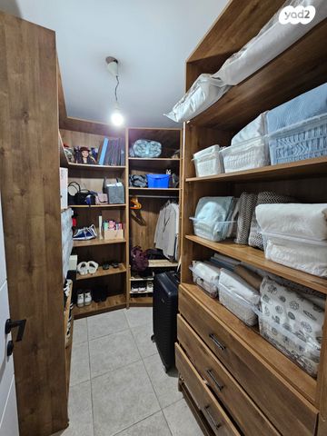 דו משפחתי, גבים, ערד