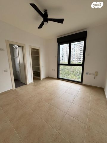 דירה, אליהו ברלין, אזורי חן, גימל החדשה, תל אביב יפו