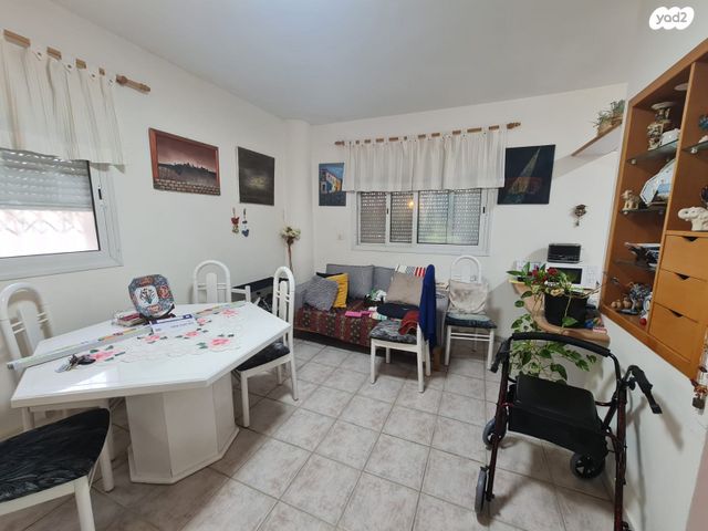 דירת גן, מקס נורדאו, עיר, מרכז העיר, נהריה