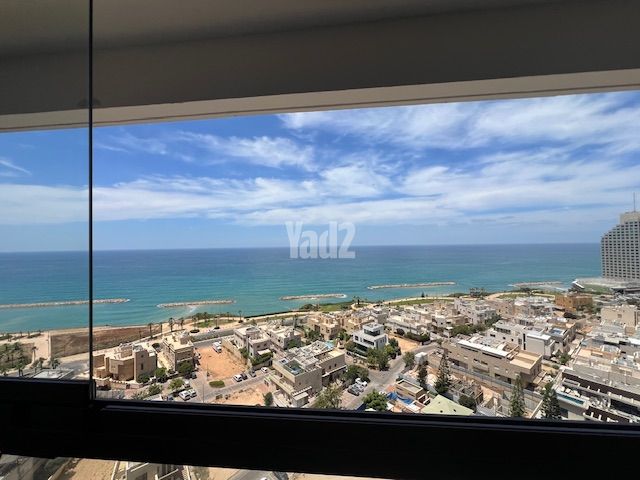 נוף הטיילת