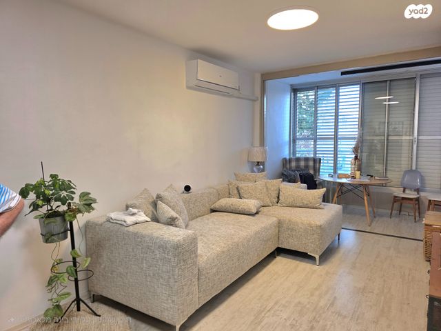 דירה, סוקולוב 26, רוטשילד עצמאות, בת ים