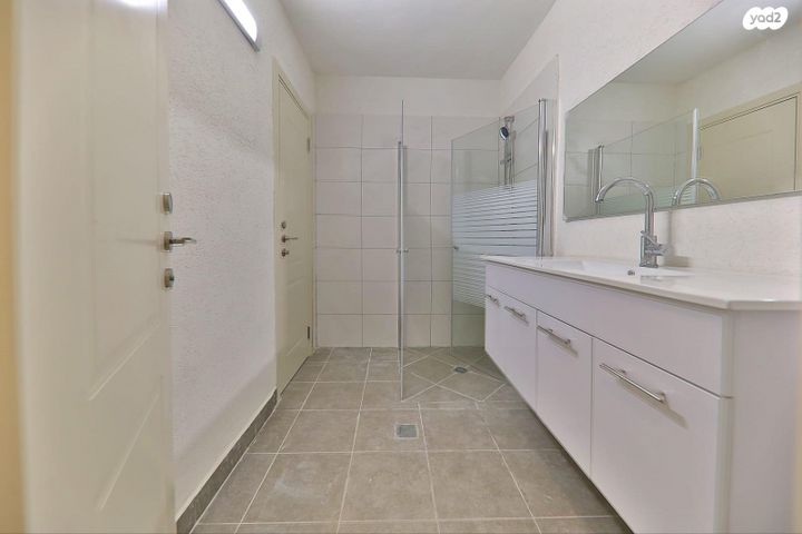 דירה, משה שרת, קרית חיים מזרחית, חיפה