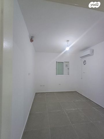 דירה, נתן אלבז, רובע ו', אשדוד