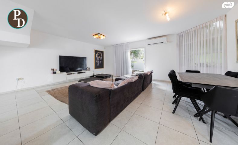 בית פרטי/ קוטג', פרדסיה