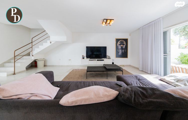 בית פרטי/ קוטג', פרדסיה