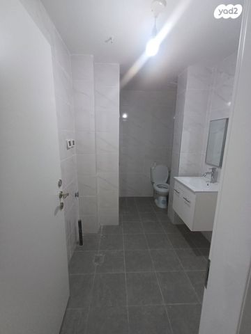 דירה, נתן אלבז, רובע ו', אשדוד