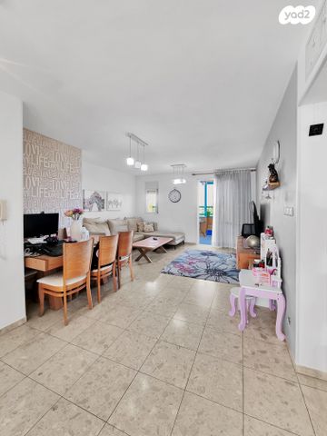 דירה, פיארברג 5, נווה זאב, נאות אילן, באר שבע