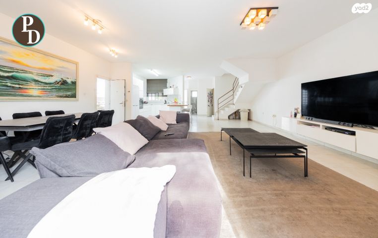 בית פרטי/ קוטג', פרדסיה