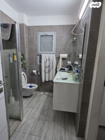 דירת גן, יהושפט, ערד