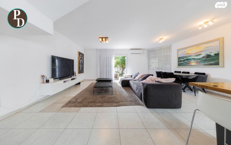 בית פרטי/ קוטג', פרדסיה