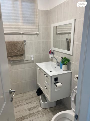 דו משפחתי, הבנים, ברנע, אשקלון