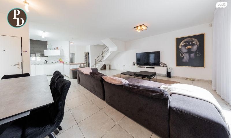 בית פרטי/ קוטג', פרדסיה