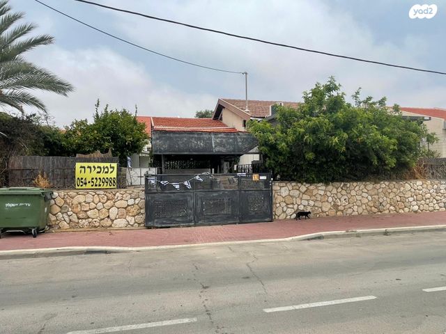 דו משפחתי, הבנים, ברנע, אשקלון