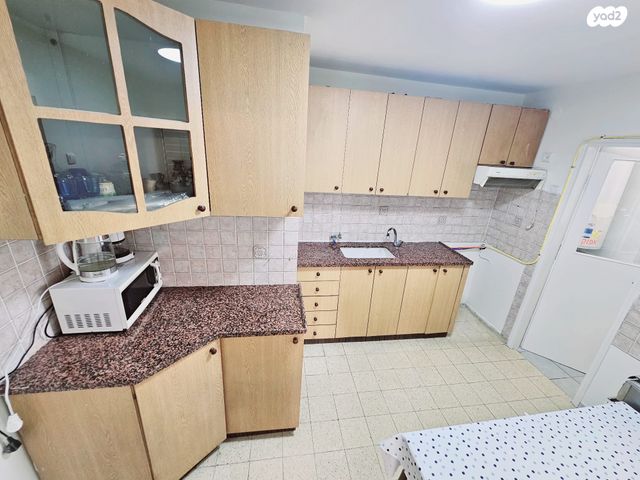 דירה, שיכון ותיקים, חולון