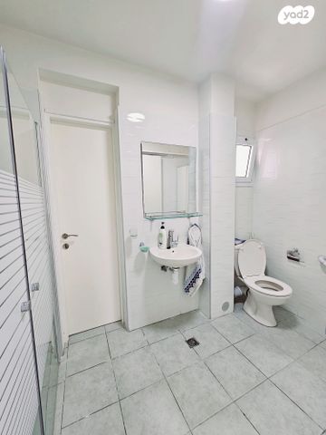 דירה, שיכון ותיקים, חולון