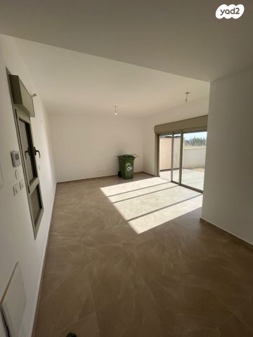 בית פרטי/ קוטג', נחל נטפים, פארק הנחל, באר שבע