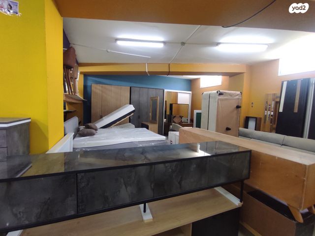 חנויות/ שטח מסחרי, אזור תעשיה חדש, צפת