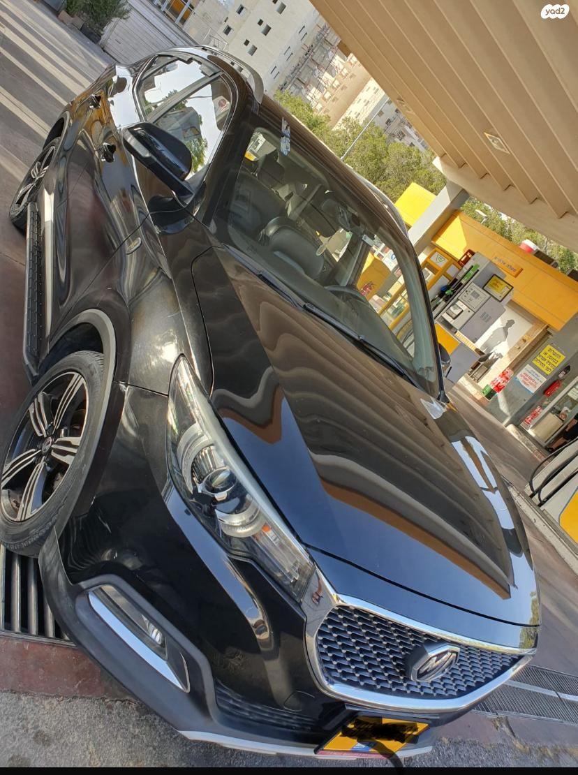 מודעת רכב אם ג'י ZS