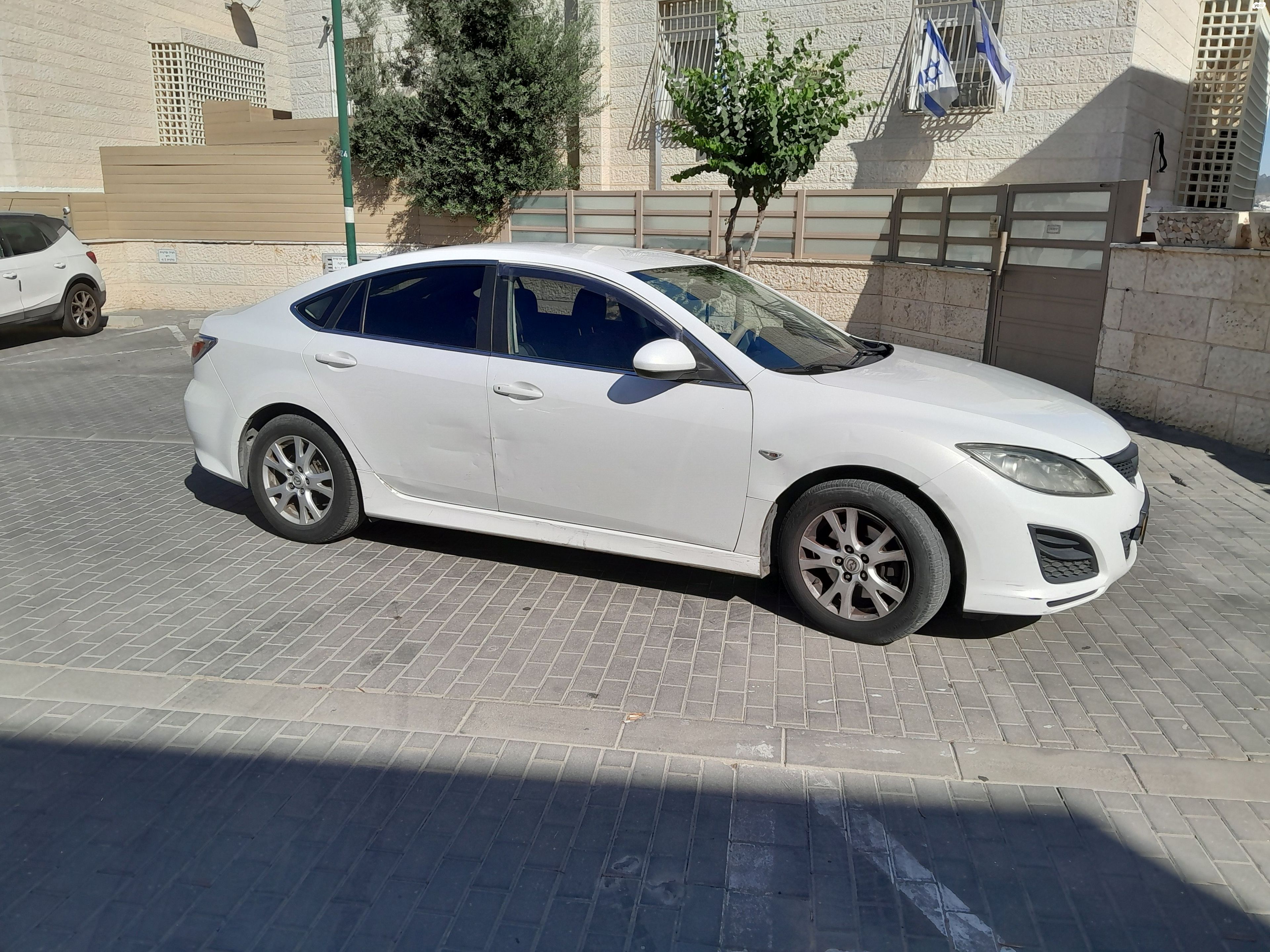 מודעת רכב מאזדה 6