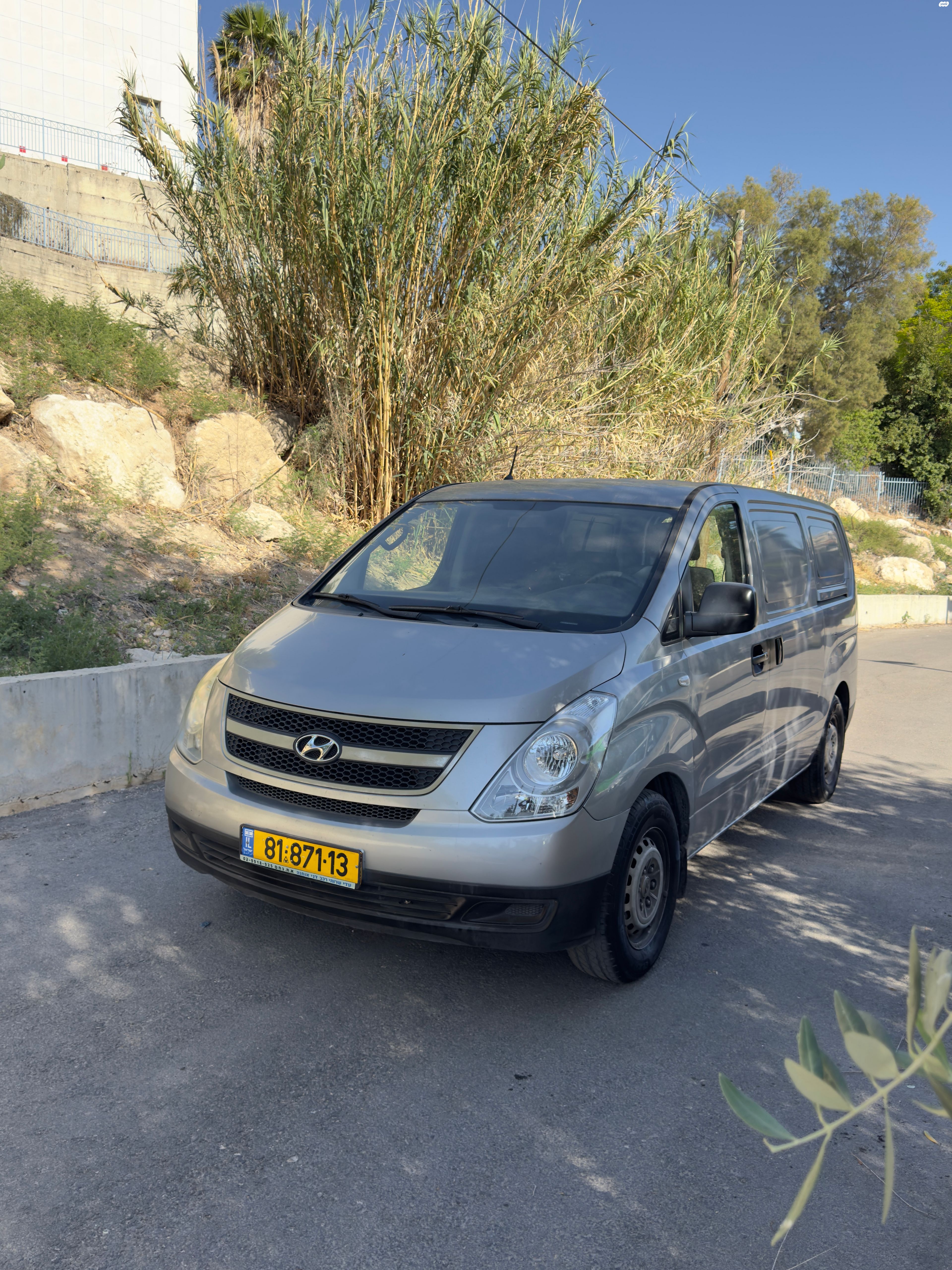 מודעת רכב יונדאי H-1 / i800