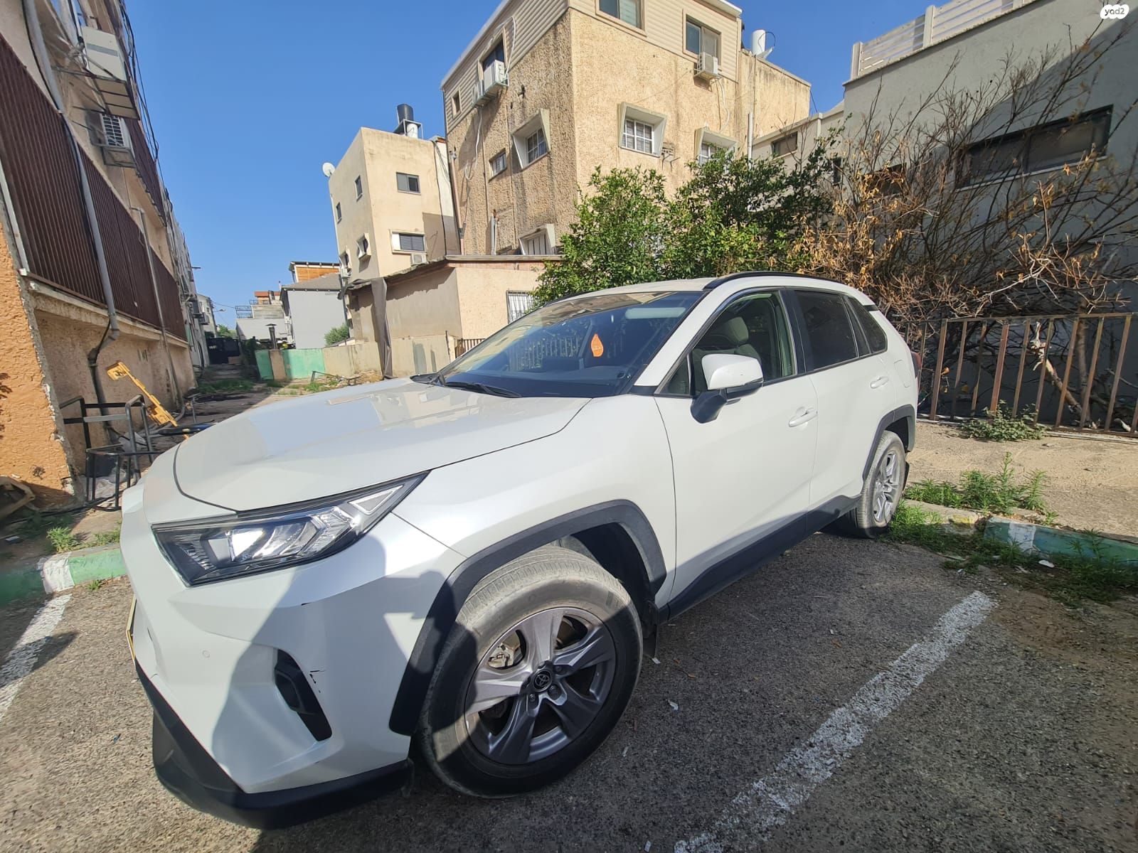 מודעת רכב טויוטה RAV4