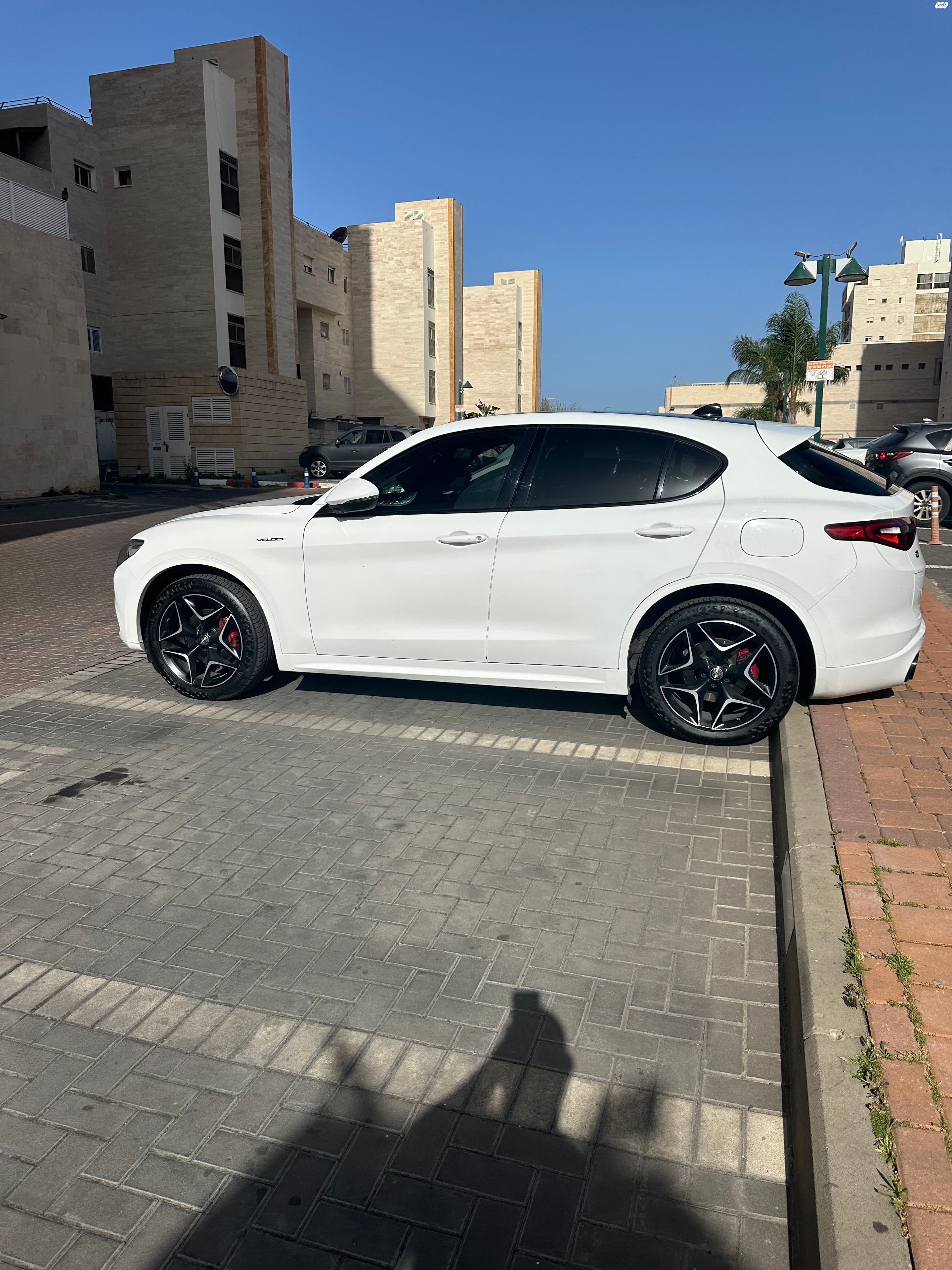 מודעת רכב אלפא רומיאו סטלביו