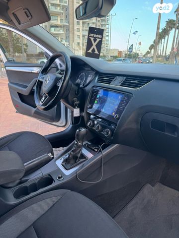 סקודה אוקטביה 