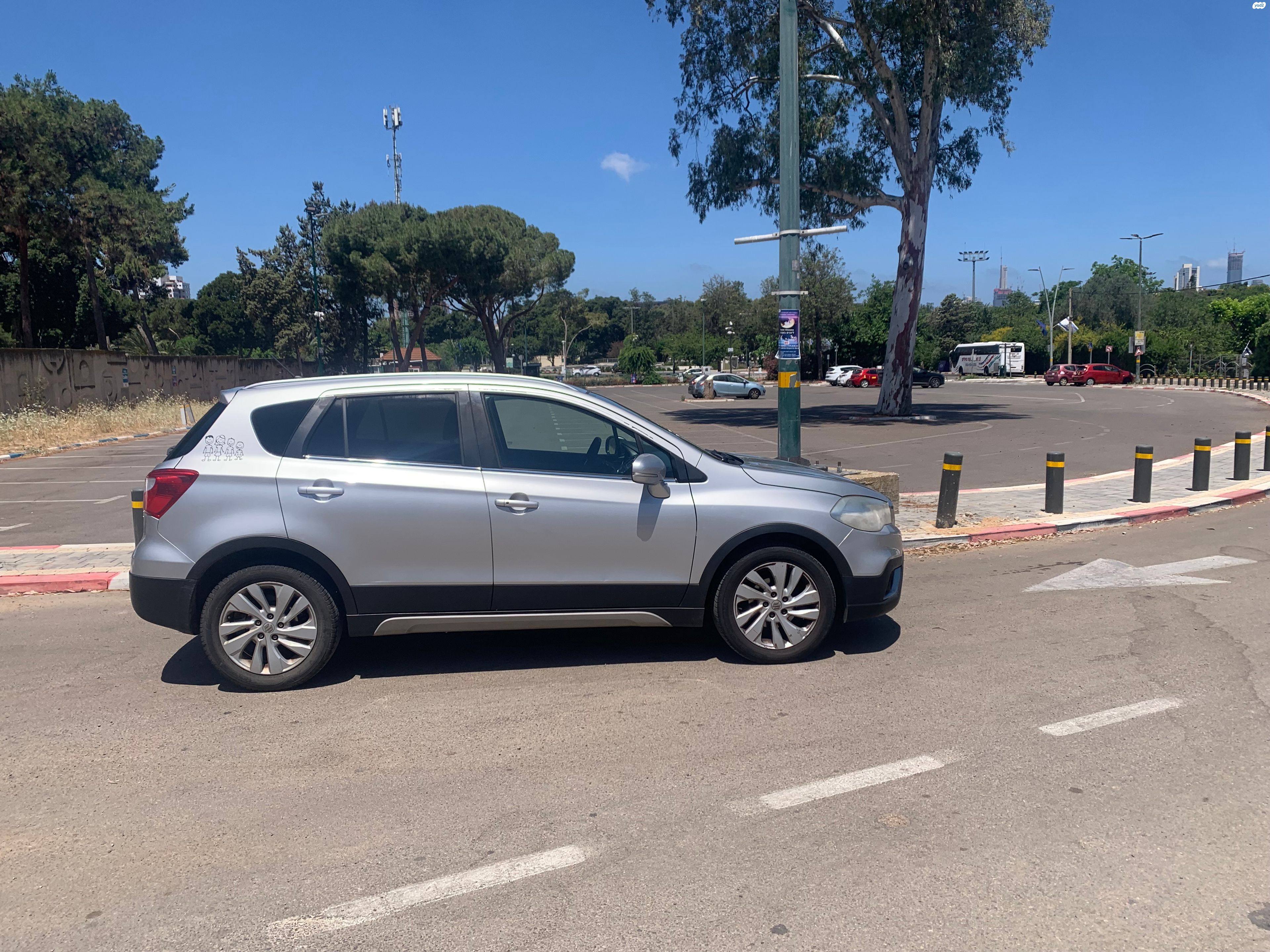 מודעת רכב סוזוקי קרוסאובר