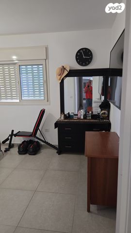 דירה, גלבוע 19, פרדסיה, פרדסיה